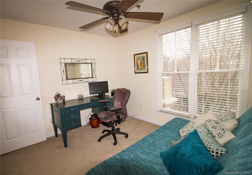 416 Queens Road, Unit 13 Charlotte, NC 28207 - Photo 15 of 24 Gallery Image 15