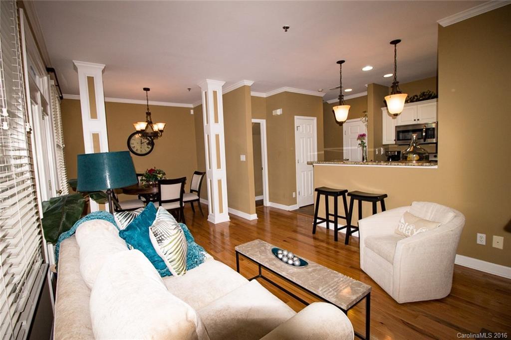 416 Queens Road, Unit 13 Charlotte, NC 28207 - Photo 4 of 24 Gallery Image 4