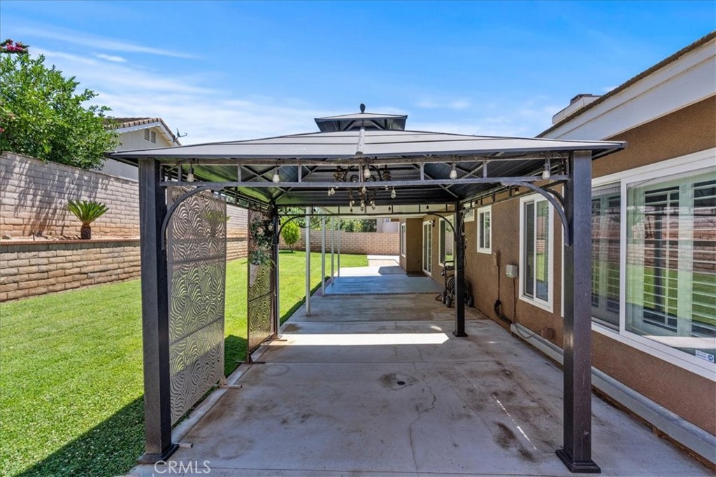 106 Bracebridge Court Riverside, CA 92506 - Photo 28 of 48 a view of outdoor space