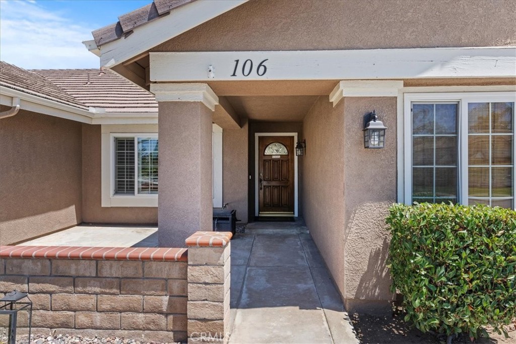 106 Bracebridge Court Riverside, CA 92506 - Photo 35 of 48 a view of a house with entryway