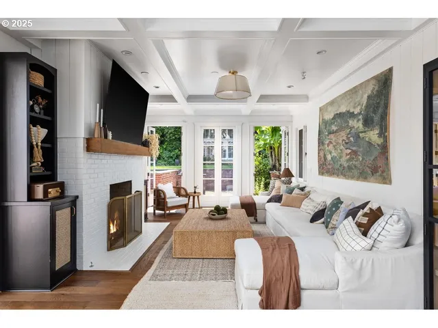 $5,295,000 | 11175 South Riverwood Road, Portland, OR 97219