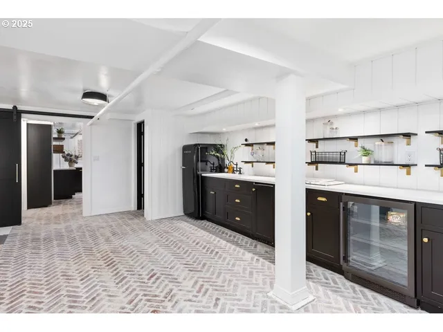 $5,295,000 | 11175 South Riverwood Road, Portland, OR 97219