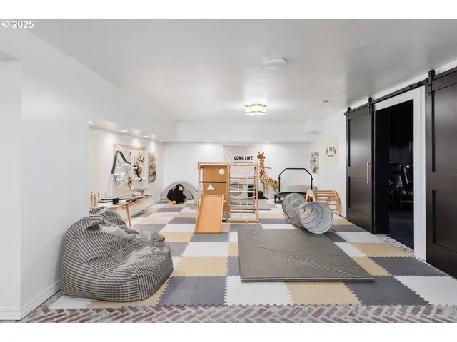 $5,295,000 | 11175 South Riverwood Road, Portland, OR 97219