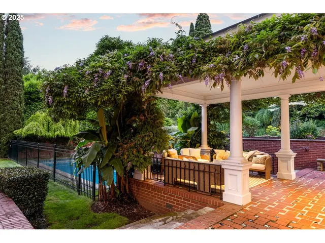 $5,295,000 | 11175 South Riverwood Road, Portland, OR 97219