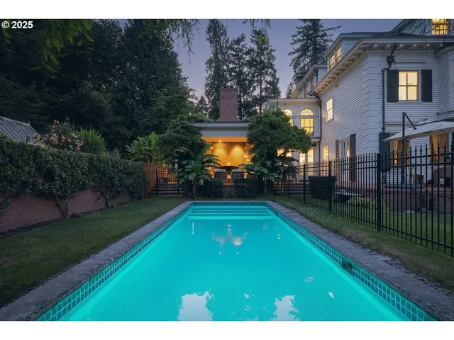$5,295,000 | 11175 South Riverwood Road, Portland, OR 97219