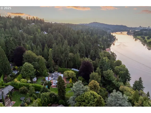 $5,295,000 | 11175 South Riverwood Road, Portland, OR 97219