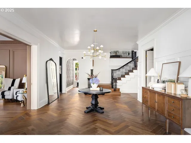 $5,295,000 | 11175 South Riverwood Road, Portland, OR 97219