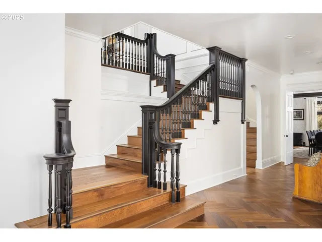 $5,295,000 | 11175 South Riverwood Road, Portland, OR 97219