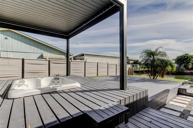 $3,800 | 8722 Elmwood Lane, Tampa, FL 33615