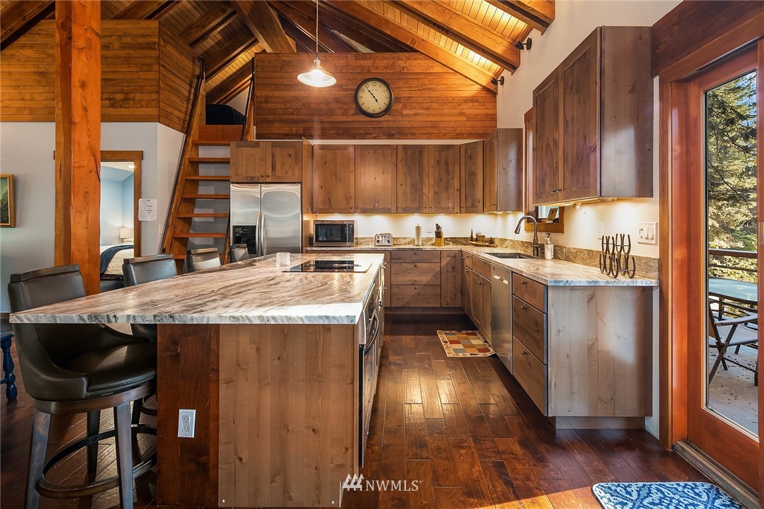 911 Lake Cabins Road Ronald, WA 98940 - Photo 3 of 30 Gallery Image 3