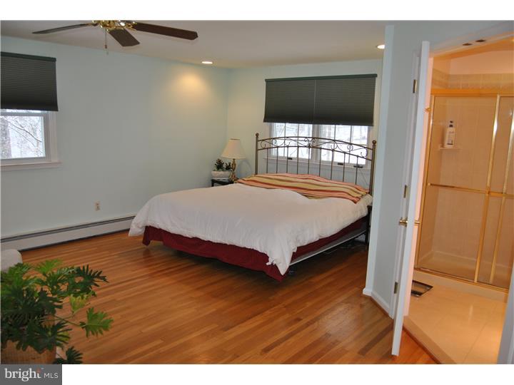 46 Peddrick Road Wayne, PA 19087 - Photo 11 of 25 Bedroom - Main