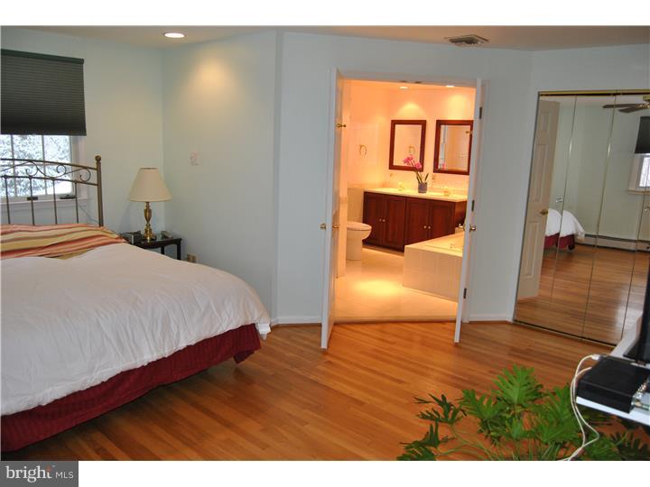 46 Peddrick Road Wayne, PA 19087 - Photo 12 of 25 Bedroom - Main