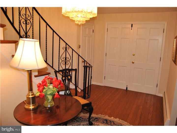 46 Peddrick Road Wayne, PA 19087 - Photo 7 of 25 Foyer