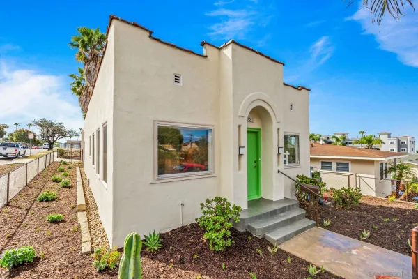 $4,750 | 915 Civic Center Drive, Oceanside, CA 92054