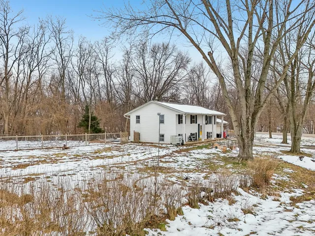 $235,000 | 8091 Deer Drive, Hennepin, IL 61327