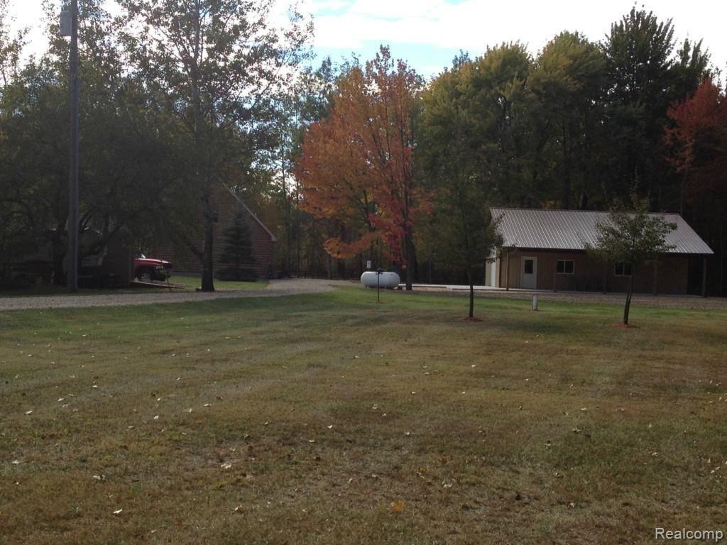1480 South Kingston Road Deford, MI 48729 - Photo 2 of 12 1480 Kingston Backyard.jpg