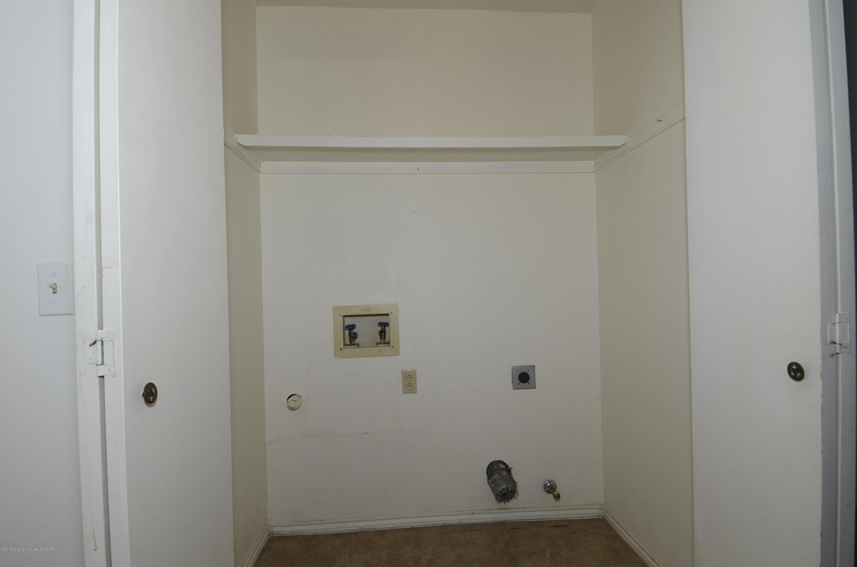 5300 Raindrop Lane Amarillo, TX 79110 - Photo 13 of 25 13 Laundry Closet