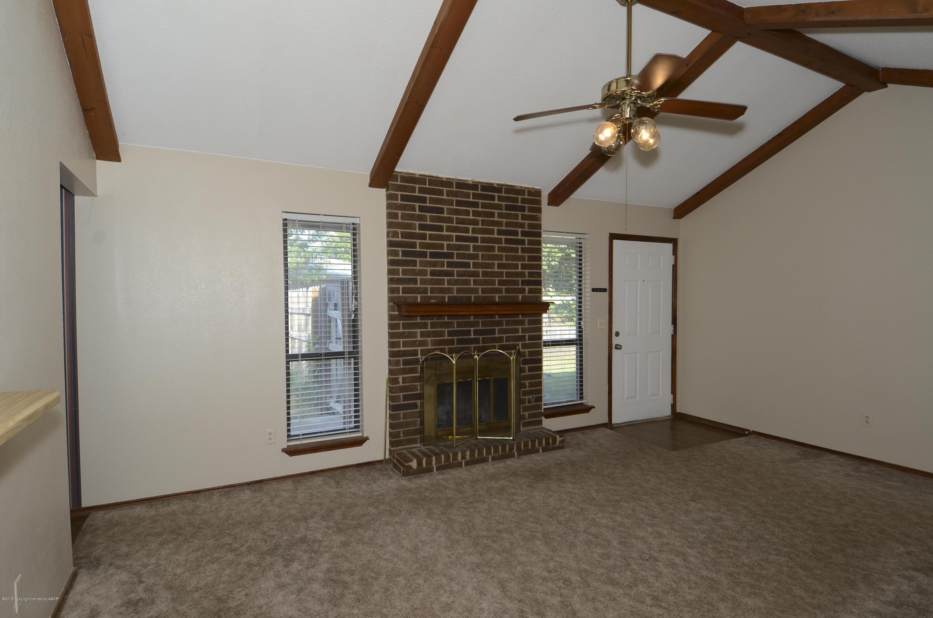 5300 Raindrop Lane Amarillo, TX 79110 - Photo 5 of 25 05 Living Room 2