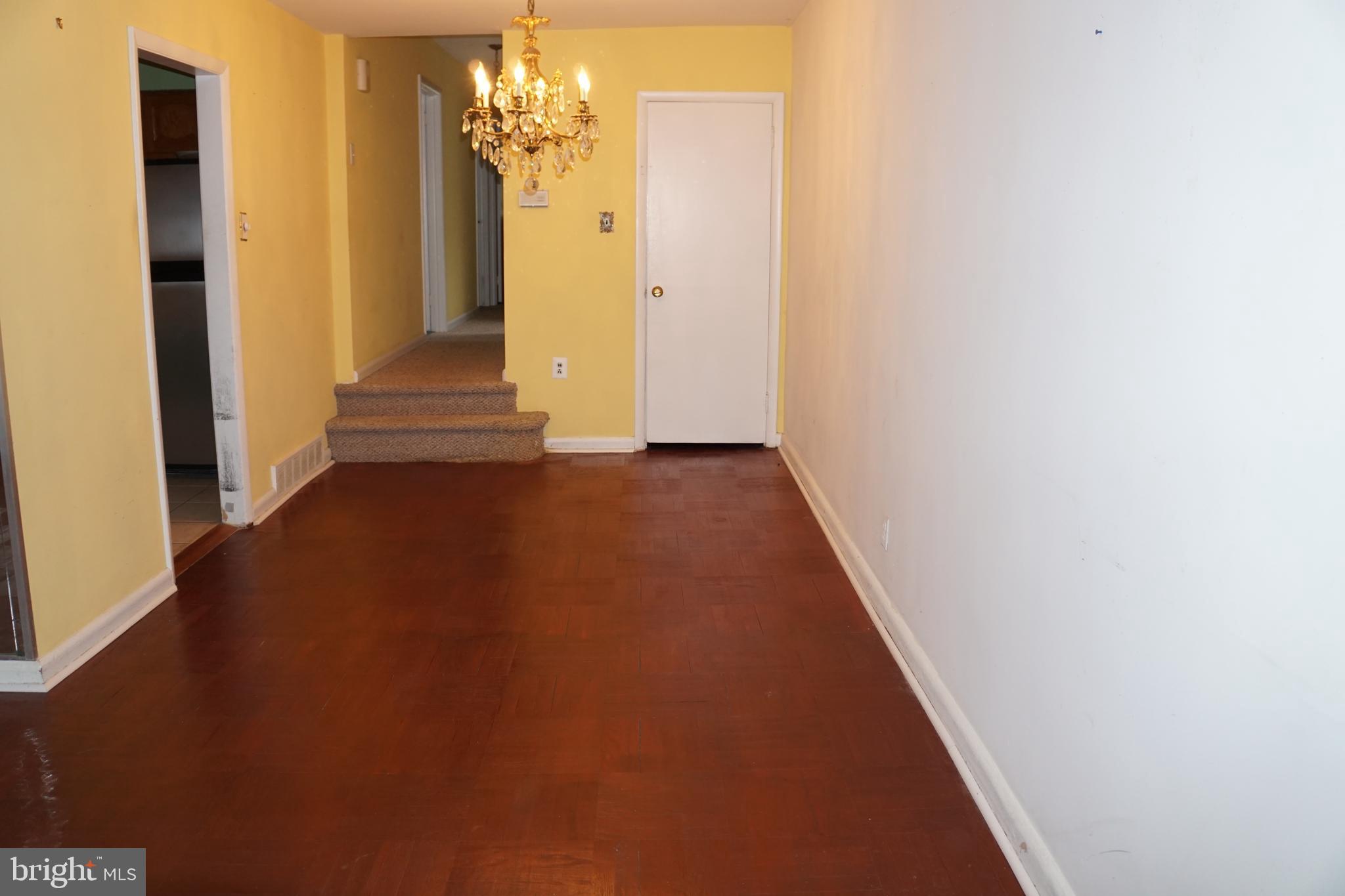 727 Colebrook Road Philadelphia, PA 19115 - Photo 7 of 25 Gallery Image 7