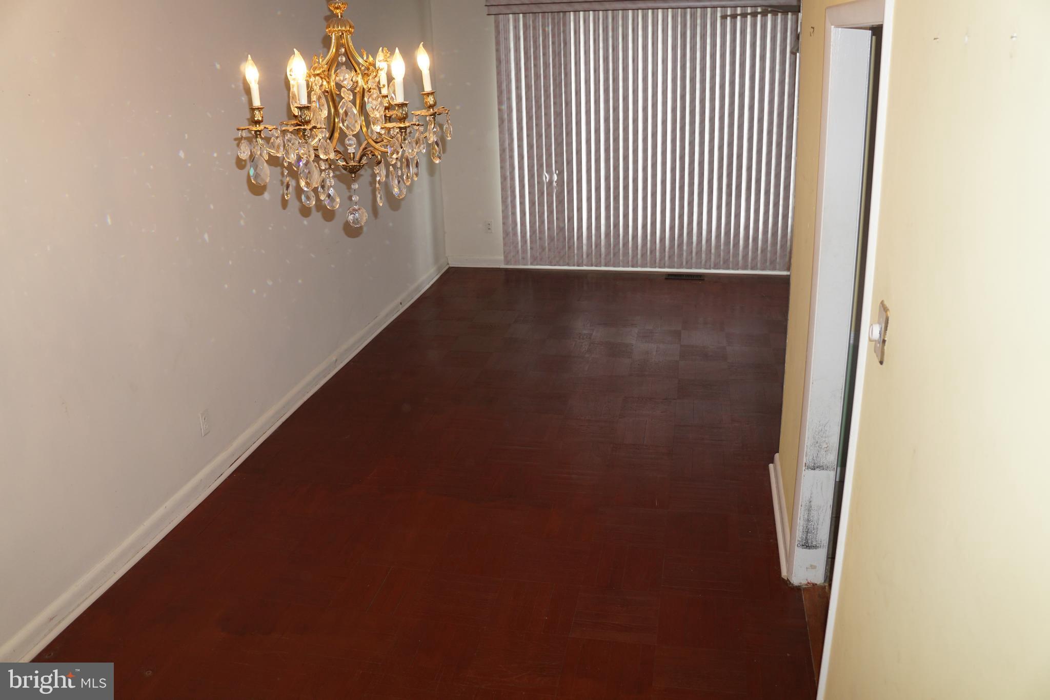 727 Colebrook Road Philadelphia, PA 19115 - Photo 9 of 25 Gallery Image 9