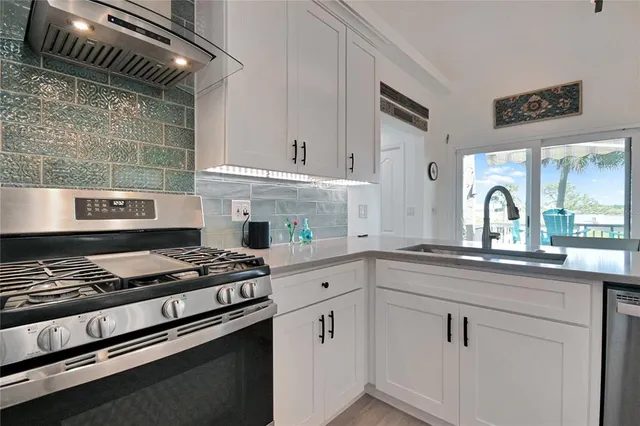 $1,750,000 | 425 North Riverside Drive, Edgewater, FL 32132