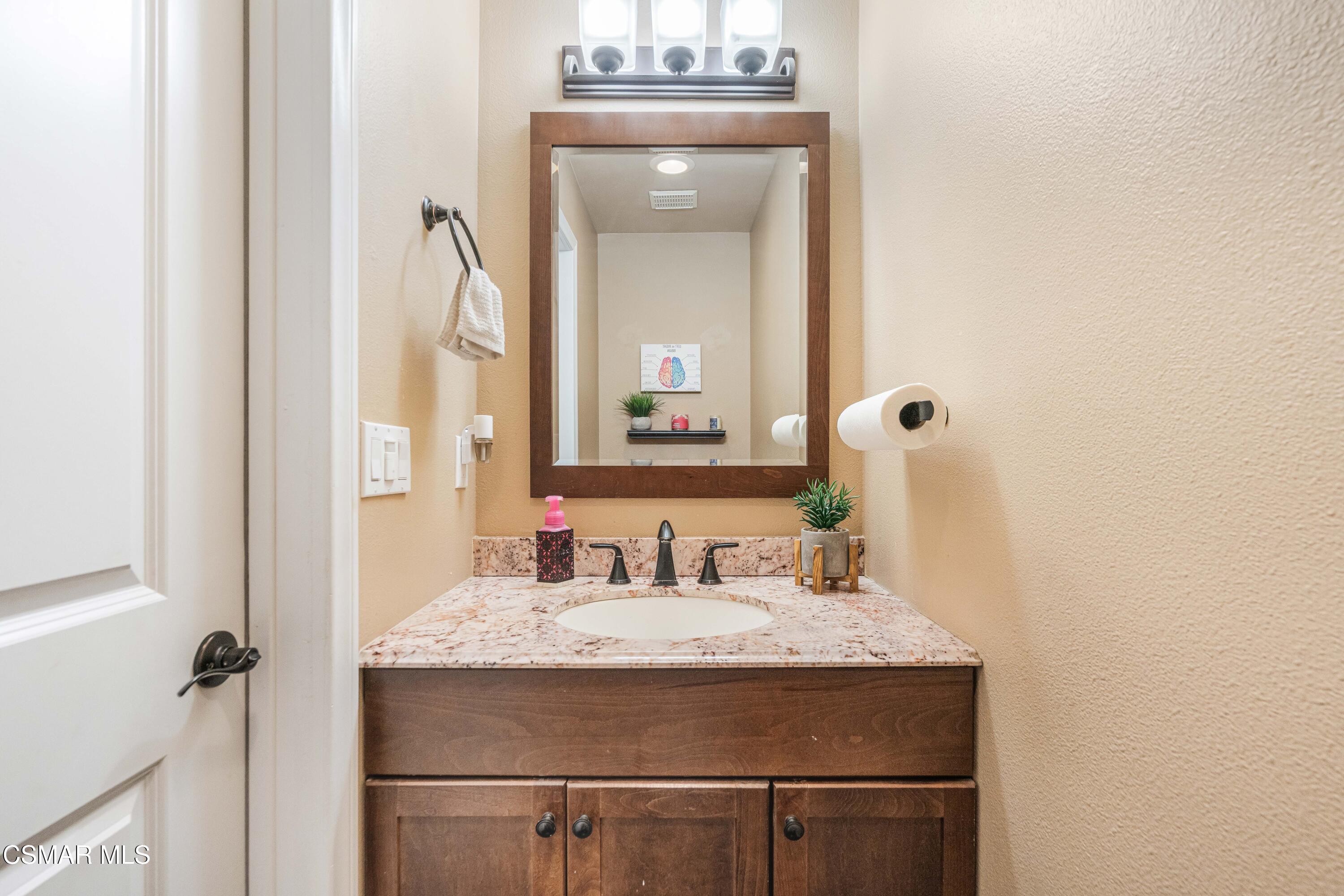 969 Roldan Avenue Simi Valley, CA 93065 - Photo 14 of 32 969 Roldan Ave, Simi Valley