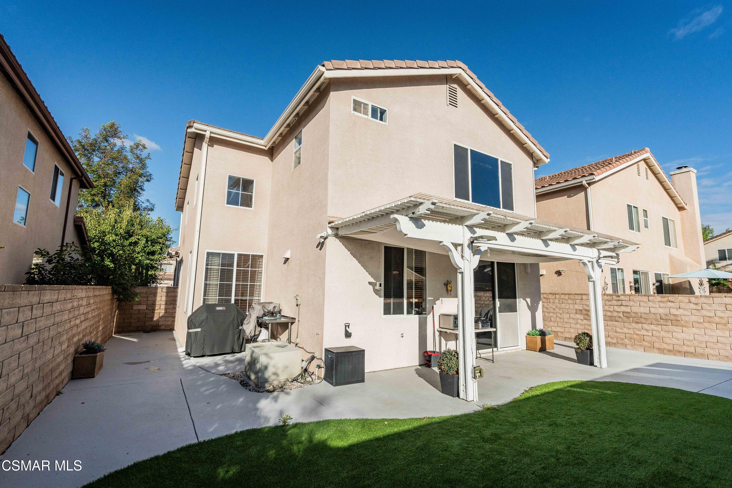 969 Roldan Avenue Simi Valley, CA 93065 - Photo 26 of 32 969 Roldan Ave, Simi Valley