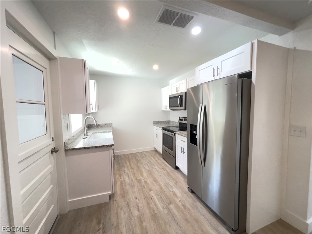 1562 Ransom Street Fort Myers, FL 33901 - Photo 6 of 36