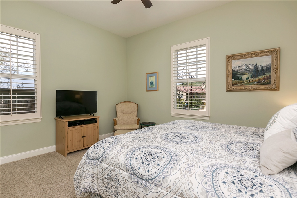 2432 Lapis Road Carlsbad, CA 92009 - Photo 13 of 25 Gallery Image 13