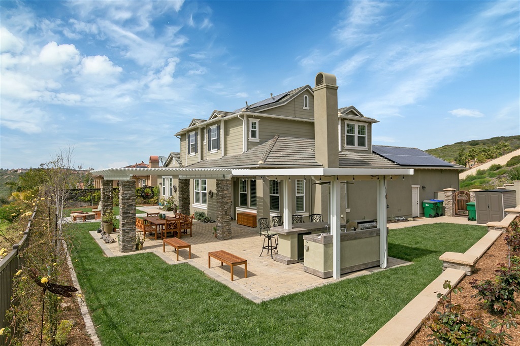 2432 Lapis Road Carlsbad, CA 92009 - Photo 16 of 25 Gallery Image 16