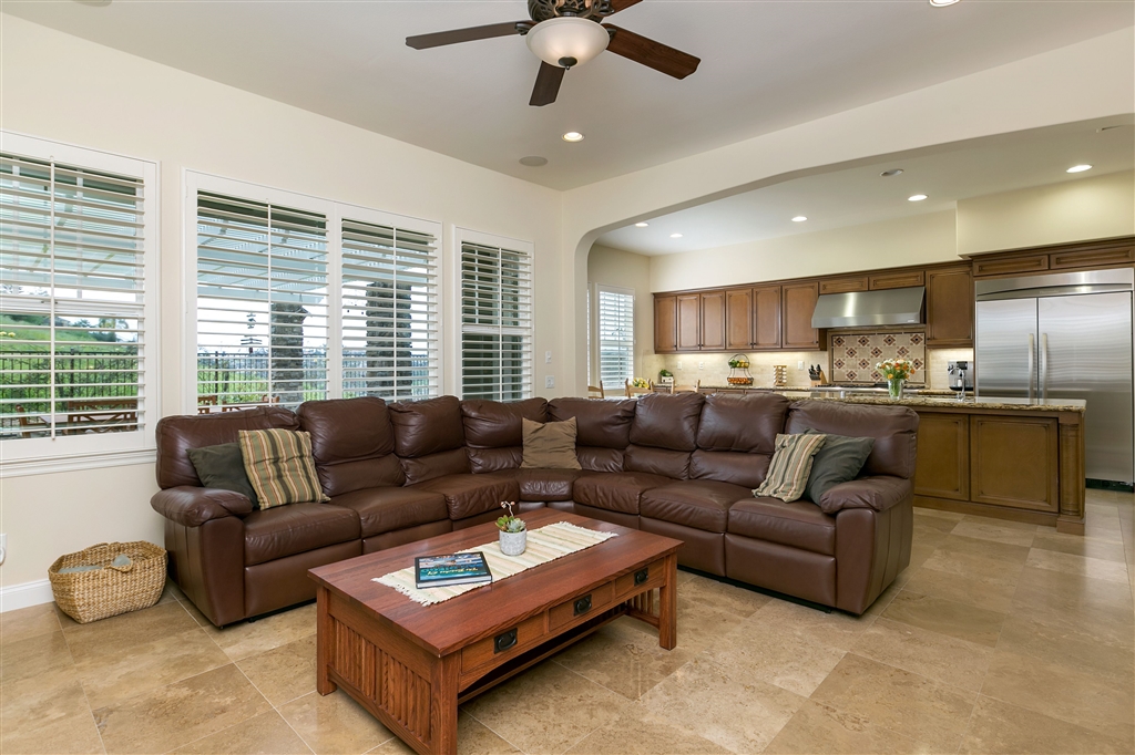 2432 Lapis Road Carlsbad, CA 92009 - Photo 3 of 25 Gallery Image 3