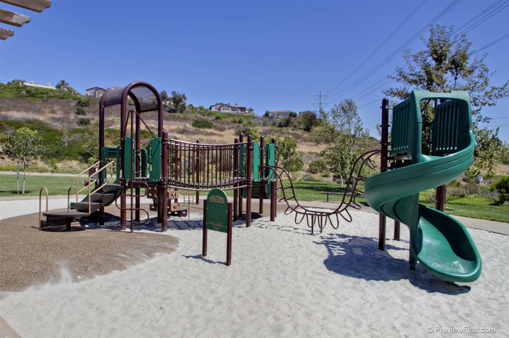 2432 Lapis Road Carlsbad, CA 92009 - Photo 25 of 25 Gallery Image 25