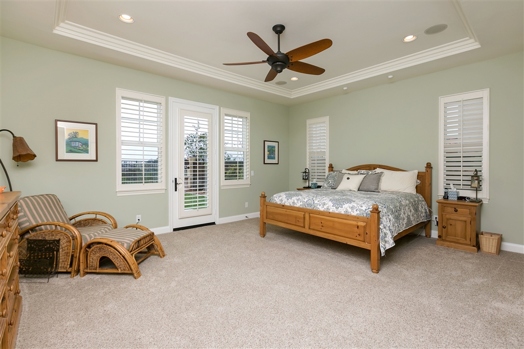 2432 Lapis Road Carlsbad, CA 92009 - Photo 6 of 25 Gallery Image 6