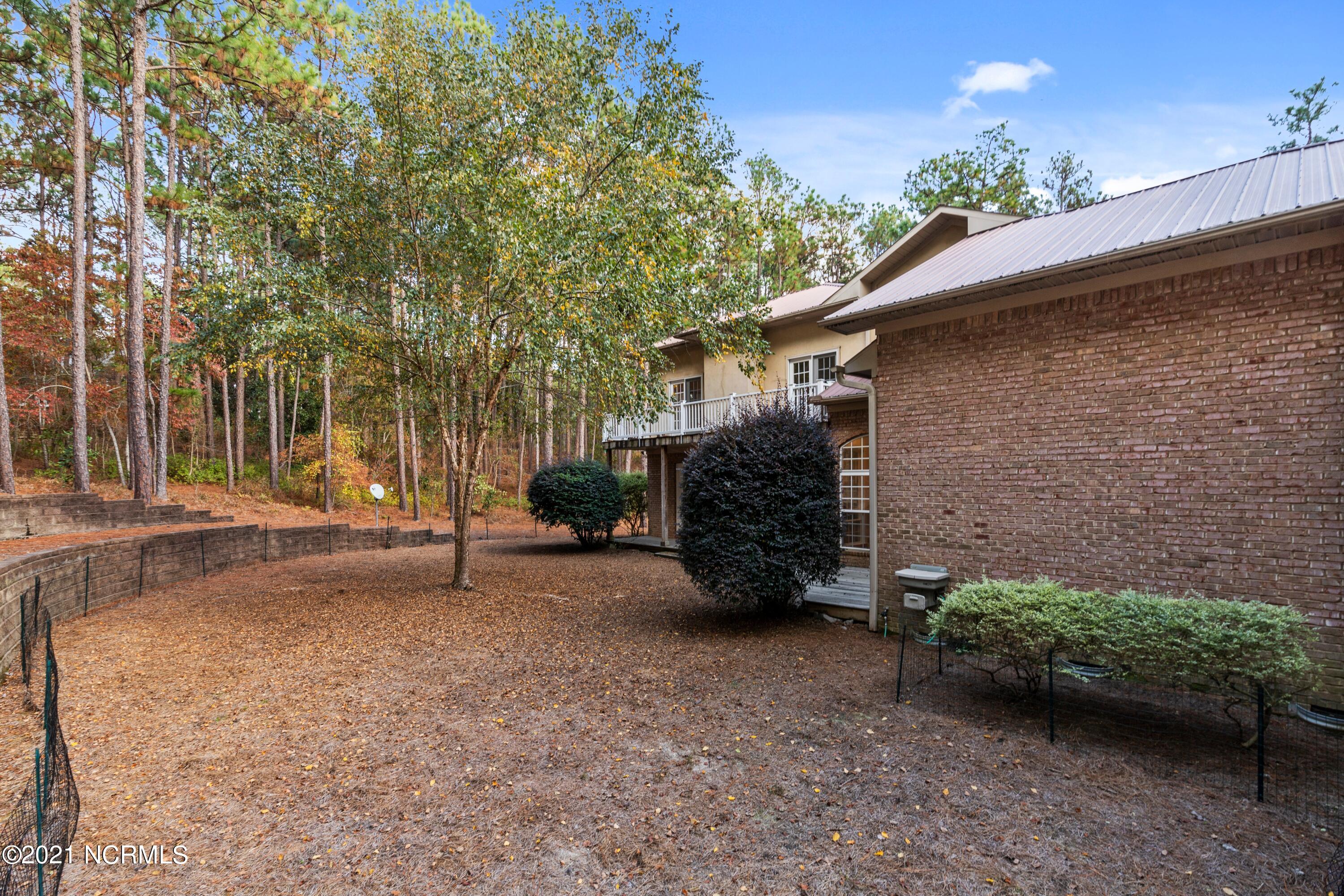 240 Cliff Road Southern Pines, NC 28387 - Photo 16 of 51 16-print-IMG_8830