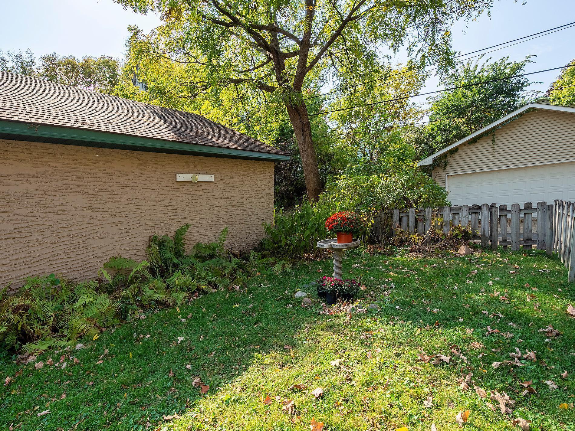 1901 Malvern Street Lauderdale, MN 55113 - Photo 18 of 20