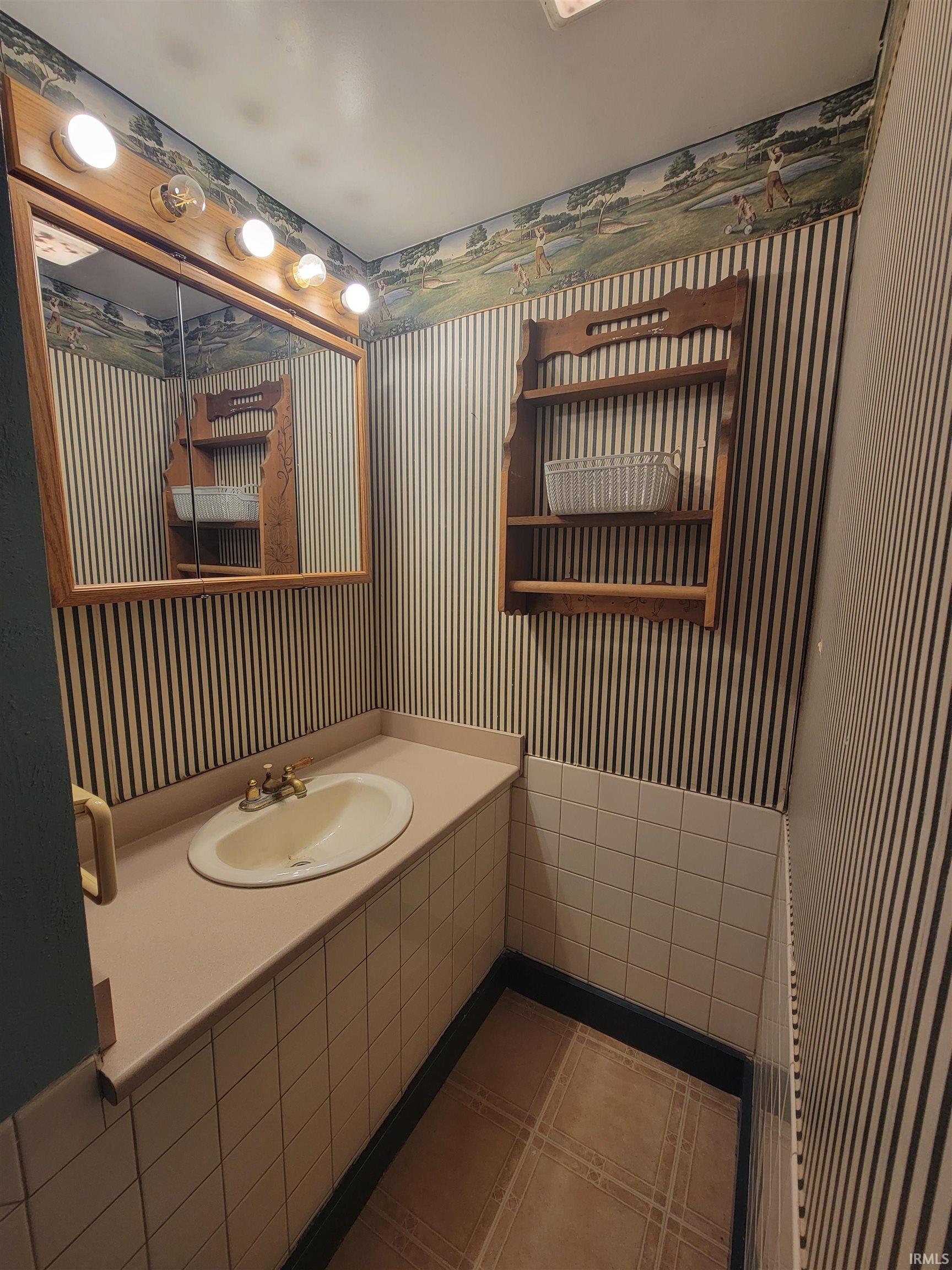 109 East Oak Street Butler, IN 46721 - Photo 12 of 20 Gallery Image 12