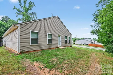 $292,500 | 1804 Woodbridge Drive, Salisbury, NC 28146