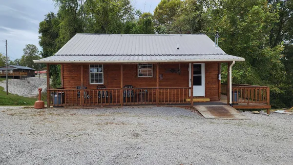 $329,000 | 228 Bill Hunter Road, Celina, TN 38551