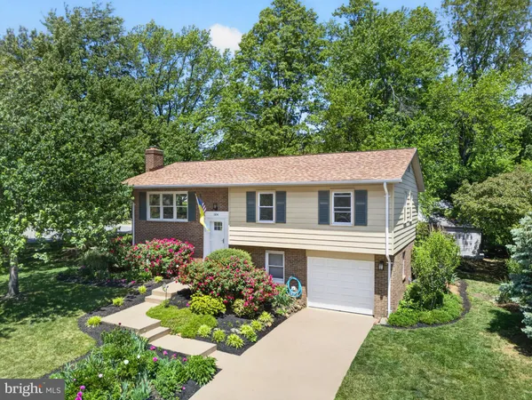 $760,000 | 504 Fillmore Street, Herndon, VA 20170