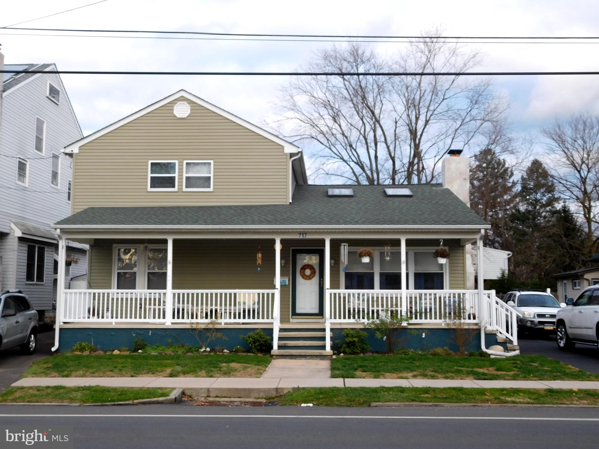 717 Cedar Avenue Croydon, PA 19021 - Photo 1 of 32