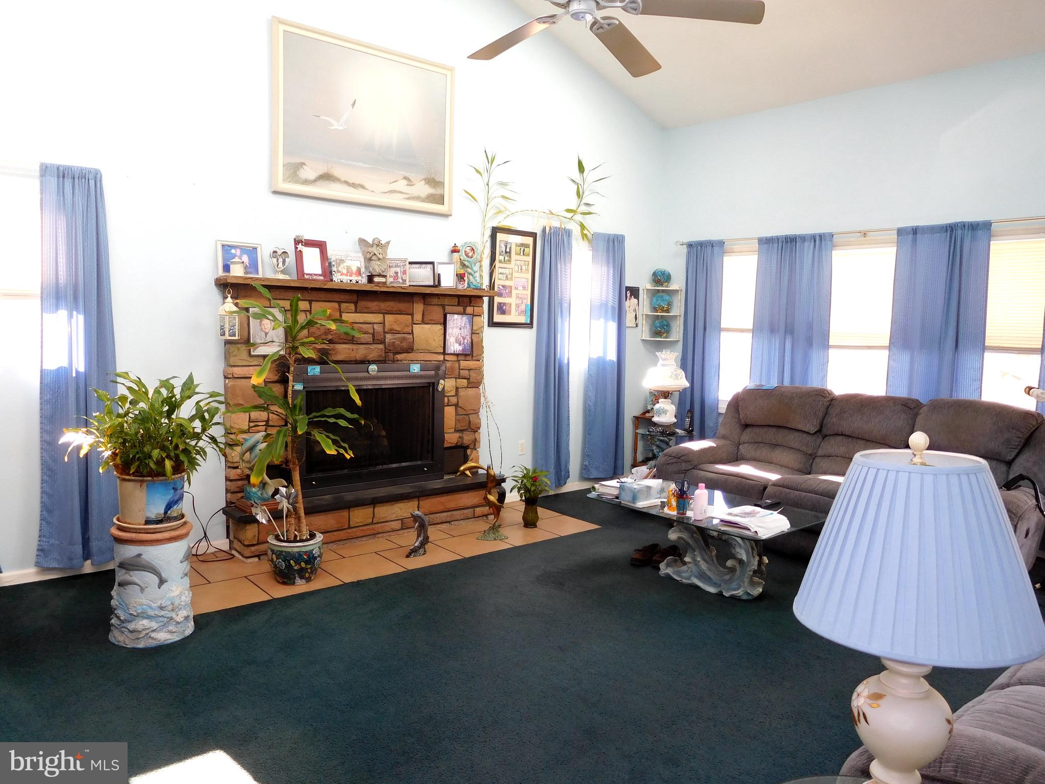 717 Cedar Avenue Croydon, PA 19021 - Photo 3 of 32