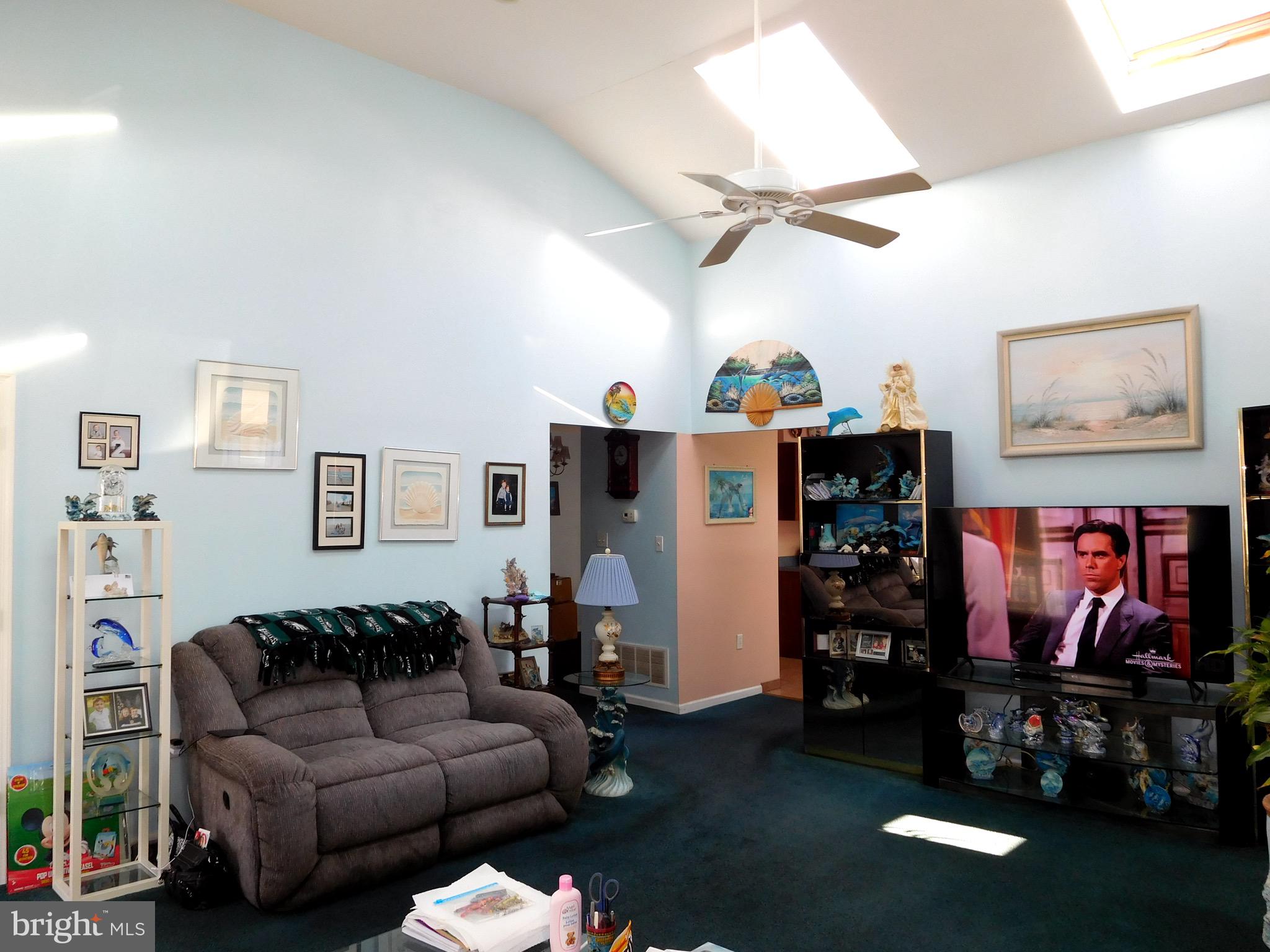 717 Cedar Avenue Croydon, PA 19021 - Photo 4 of 32