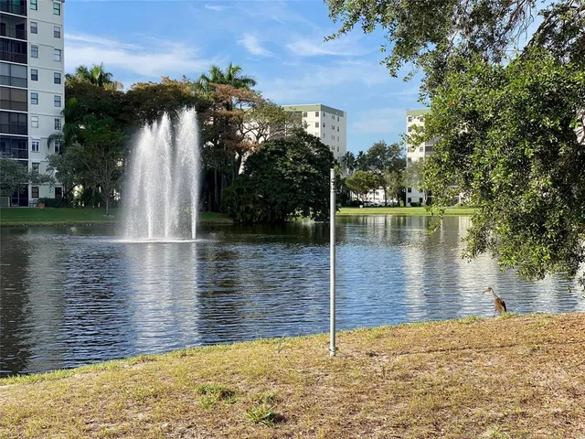 $350,000 | 2221 Cypress Island Drive, Unit 708, Pompano Beach, FL 33069