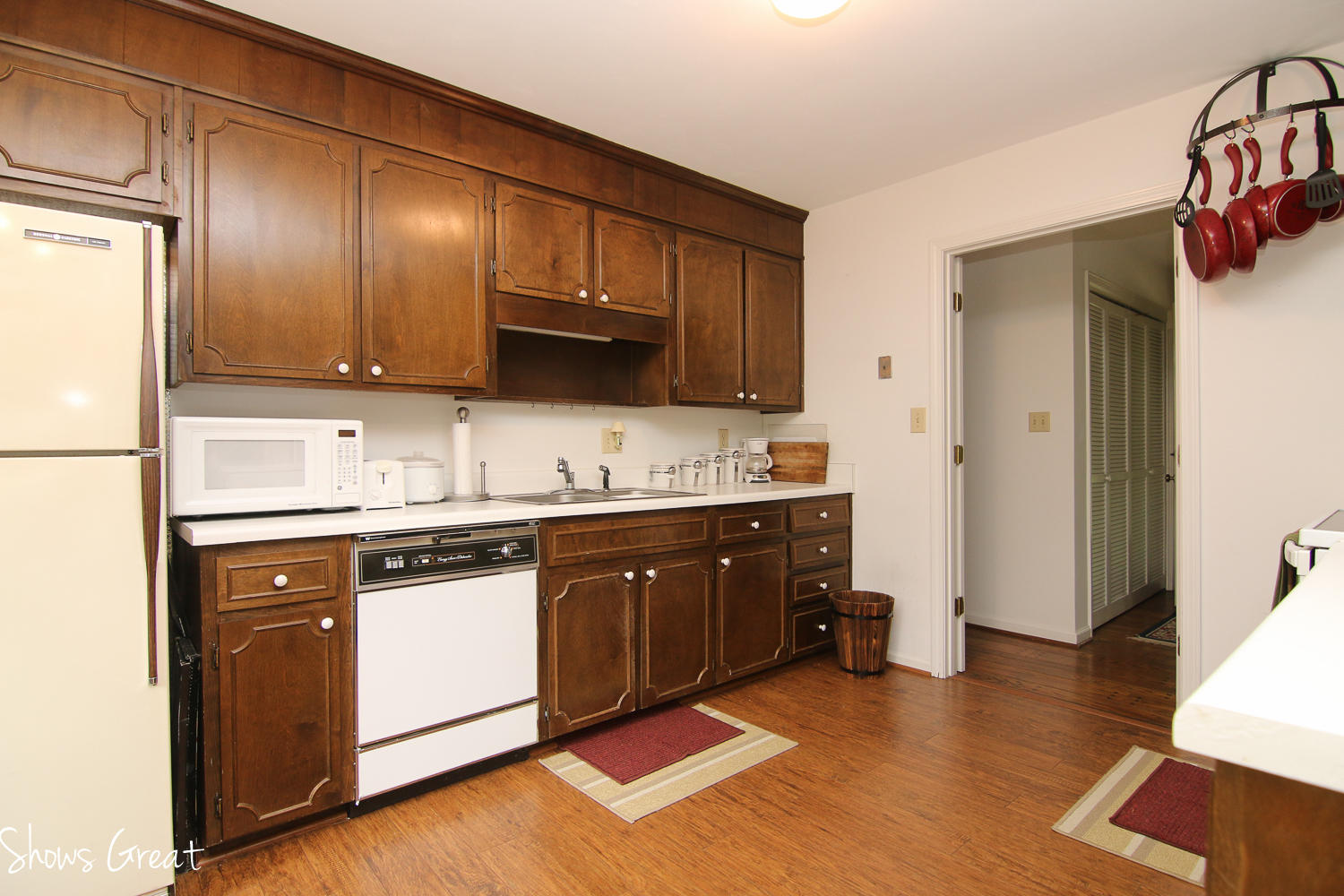 803 Brushy Ridge Road Salem, VA 24153 - Photo 14 of 41 a kitchen with stainless steel appliances granite countertop a stove a sink and a refrigerator