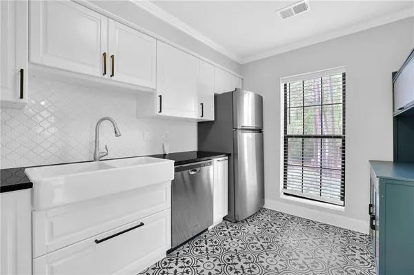 $2,200 | 1104 Pine Heights Drive Northeast, Atlanta, GA 30324