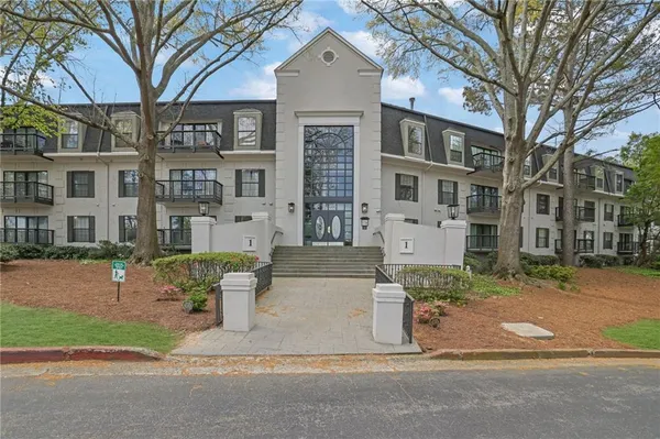 $2,200 | 1104 Pine Heights Drive Northeast, Atlanta, GA 30324