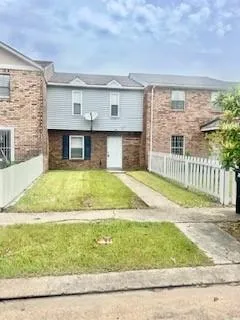 $1,400 | 16 Westpark Court, New Orleans, LA 70114