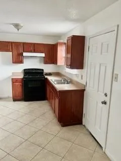 $1,400 | 16 Westpark Court, New Orleans, LA 70114