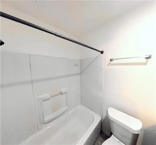 $1,400 | 16 Westpark Court, New Orleans, LA 70114