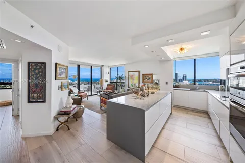 $1,030,000 | 1330 West Avenue, Unit 2414, Miami Beach, FL 33139